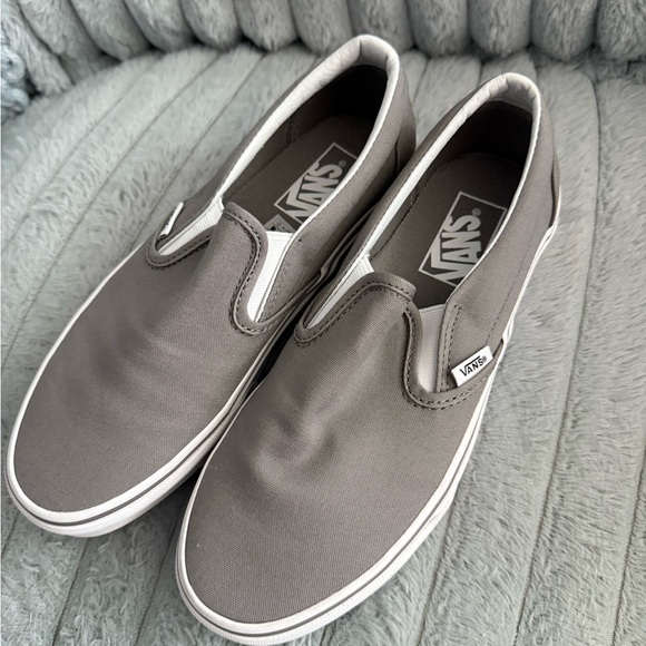 Vans Other - NWOT Vans Gray Casual Slip-On Sneakers Mens 6.5 Women's 8